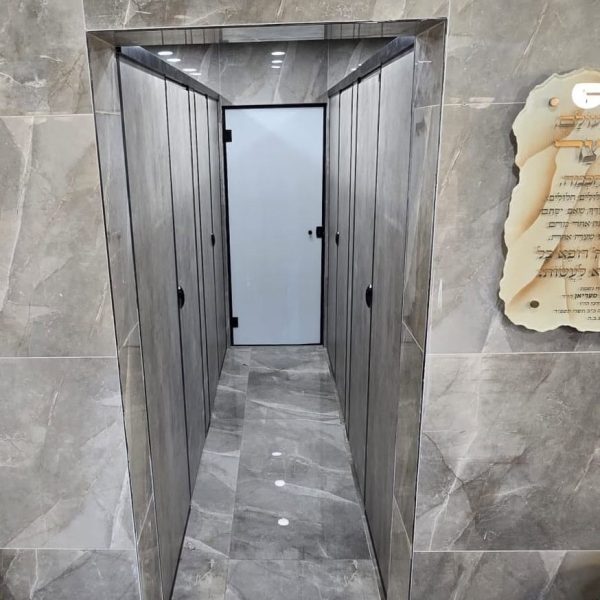 תא מקלחת למקוואות